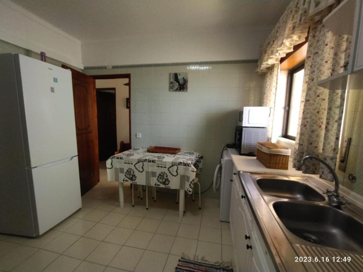 Cozy Apartment In Quarteira Extérieur photo