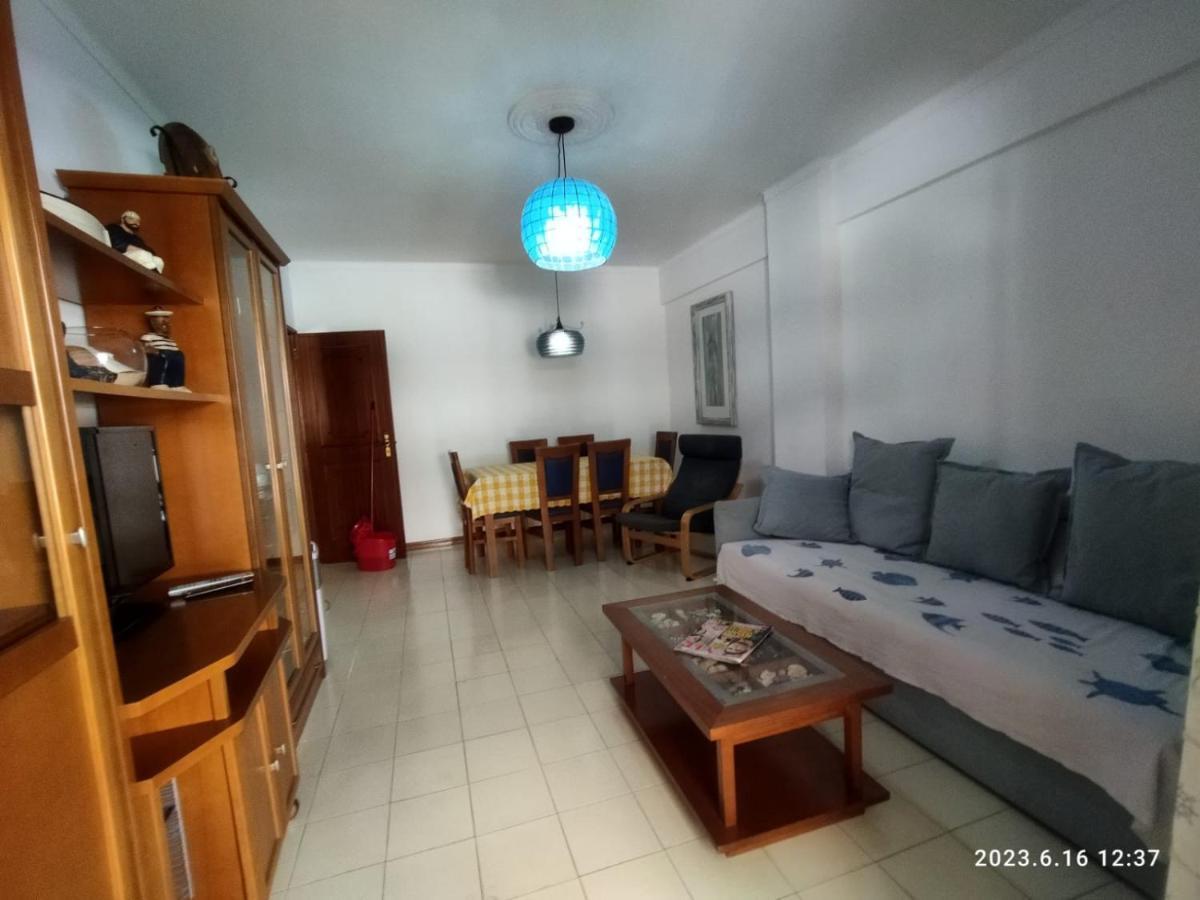 Cozy Apartment In Quarteira Extérieur photo